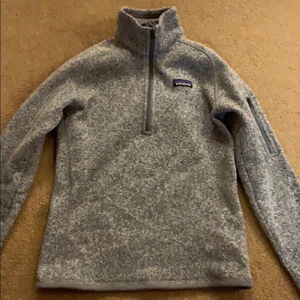 Grey Women’s Size Small Patagonia 1/4th zip